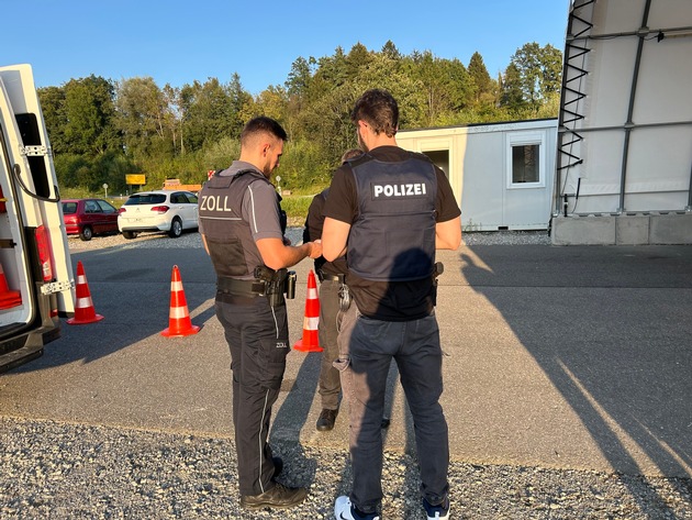 HZA-UL: Zollkontrollen im Grenzgebiet / Verkehrskontrollen an Grenzübergängen decken zahlreiche Verstöße auf