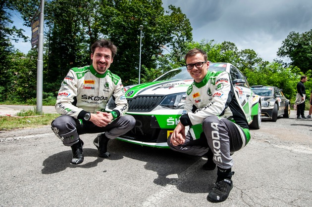 SKODA AUTO Deutschland Duo Kreim/Christian feiert ersten U28-Sieg in der Rallye-EM (FOTO)