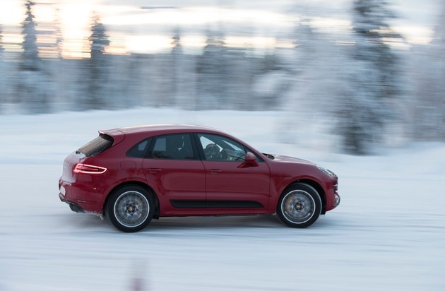 Porsche Schweiz AG: Porsche Schweiz verkauft 3'621 Fahrzeuge im Jahr 2017