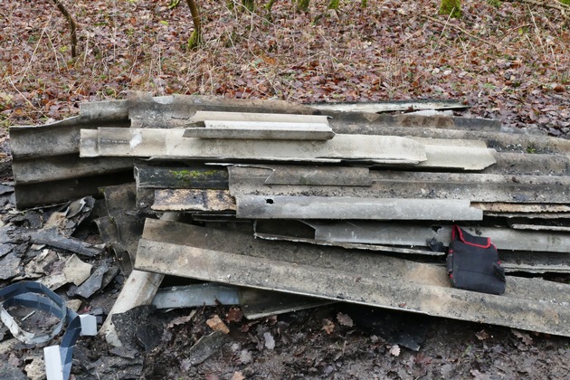 POL-MA: Östringen/Rettigheim/Rhein-Neckar-Kreis - Illegale Entsorgung von asbesthaltigen Eternitplatten - Polizei sucht Zeugen
