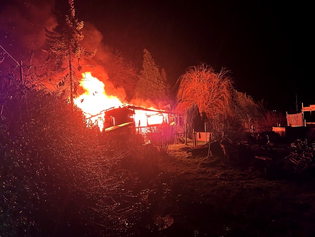 POL-HM: Brand einer Gartenlaube in Bad Münder - Brandermittlungen sind abgeschlossen