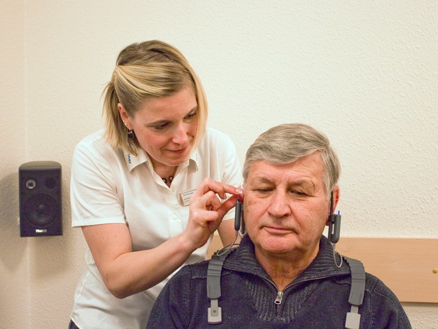 Nummer 1 beim Ranking f&uuml;r besten H&ouml;r-Service: TESTBILD und Statista erkl&auml;ren H&ouml;rPartner zum Service-Sieger 2020/21 in der H&ouml;rakustik