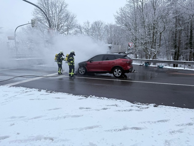 FW-ROW: Nissan ger&auml;t in Brand