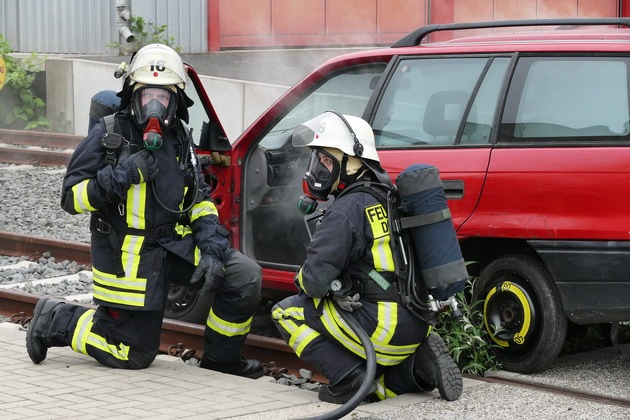 FW-DO: Gemeinsame Übung der Feuerwehr Dortmund und Essen