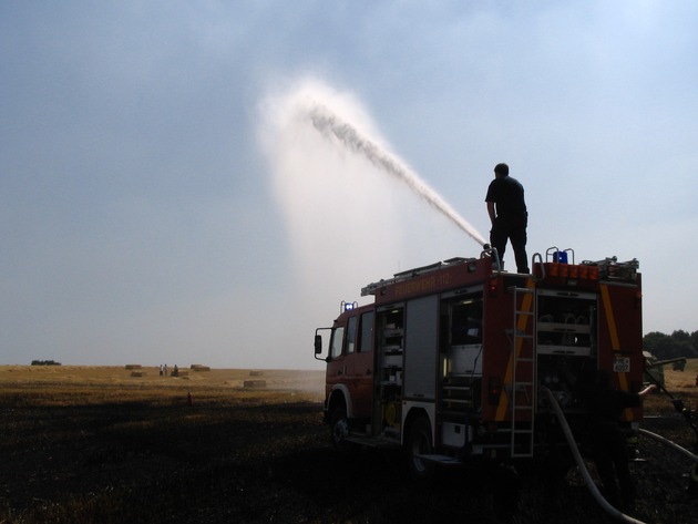 FW-ME: Waldbrandgefahr und Hitzegewitter (Meldung 20/2015)