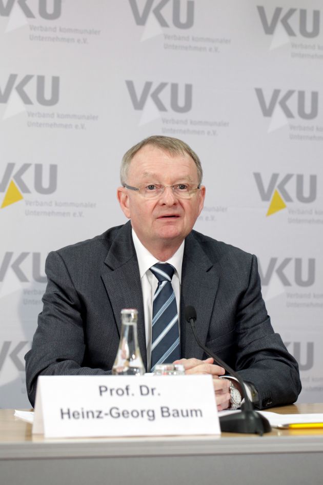 Pressekonferenz des Verbands kommunaler Unternehmen (VKU) am 10. April 2014: Vorstellung eines Gutachtens zu Defiziten beim Grünen Punkt