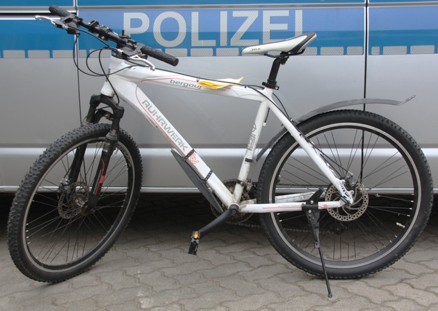 POL-HM: Fahrrad sichergestellt - Eigentümer gesucht