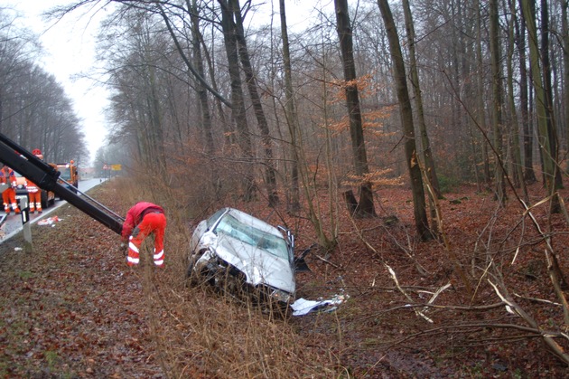 POL-STH: Verkehrsunfall im Forst Spießingshol