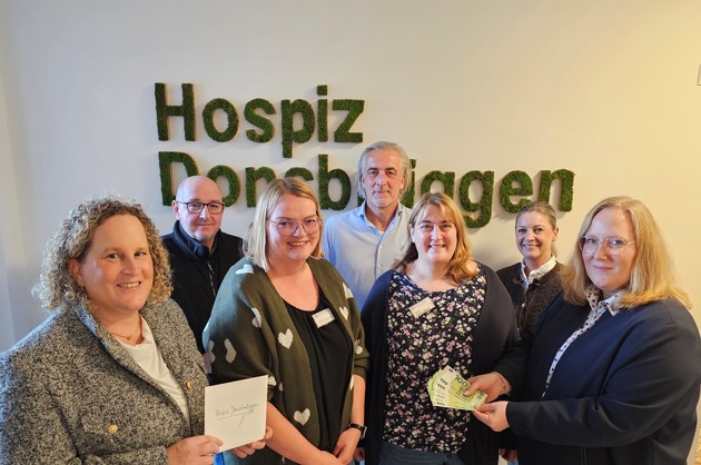 ZOLL-E: Zoll in Kleve: Spendenübergabe an das Hospiz Donsbrüggen - Kleve