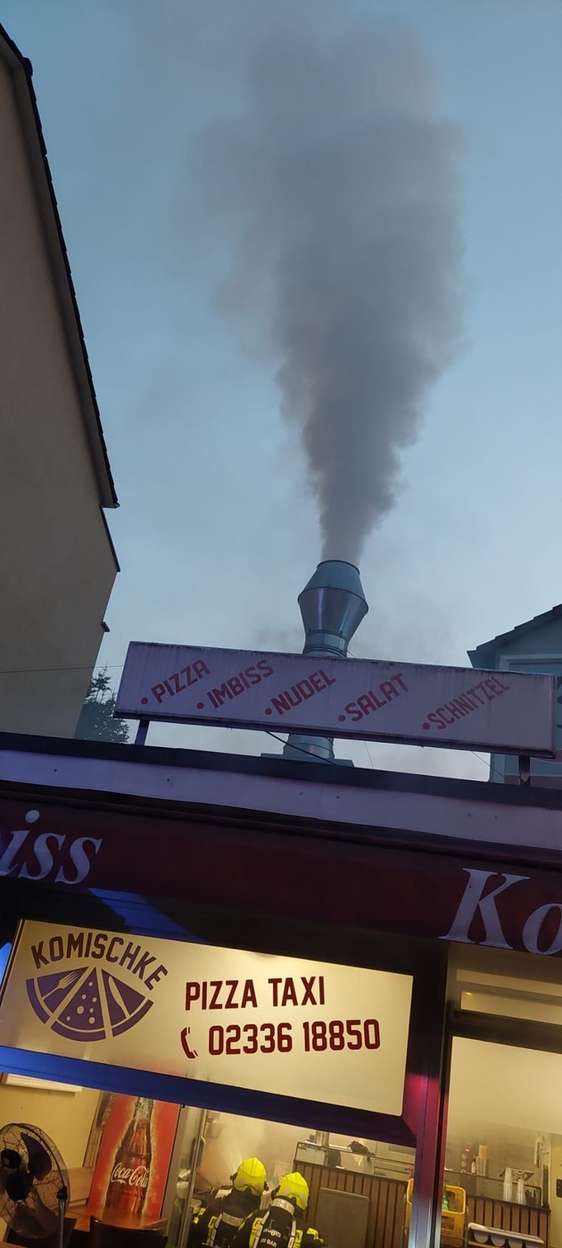 FW-EN: Brennt Friteuse in einer Pizzeria, Prinzenstr.