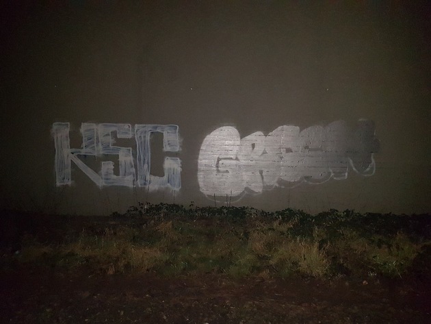 POL-PDPS: Sachbeschädigung durch Graffiti-Tat