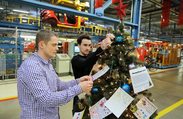 Ford-Werke GmbH: Ford-Beschäftigte versüßen vielen Kindern das Weihnachtsfest (FOTO)