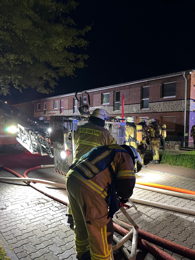 FW-SE: Dachstuhlbrand in Bad Bramstedt