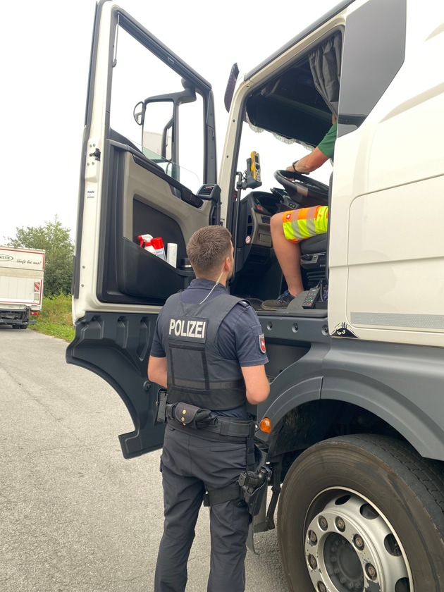 POL-HM: Polizei und Netzwerkpartner gestalten gemeinsame Aktionswoche für mehr Verkehrssicherheit