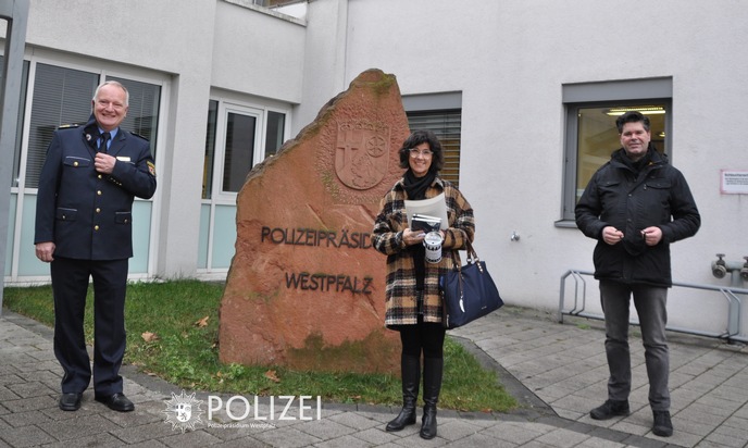 POL-PPWP: Besuch der Sternsinger im Polizeipräsidium Westpfalz - diesmal anders