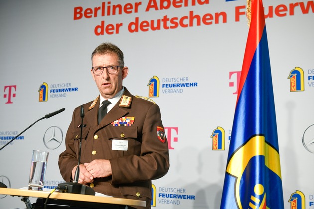 Auswirkungen der weltpolitischen Lage im Mittelpunkt / Erfolgreicher 17. Berliner Abend der deutschen Feuerwehren mit europäischer Beteiligung