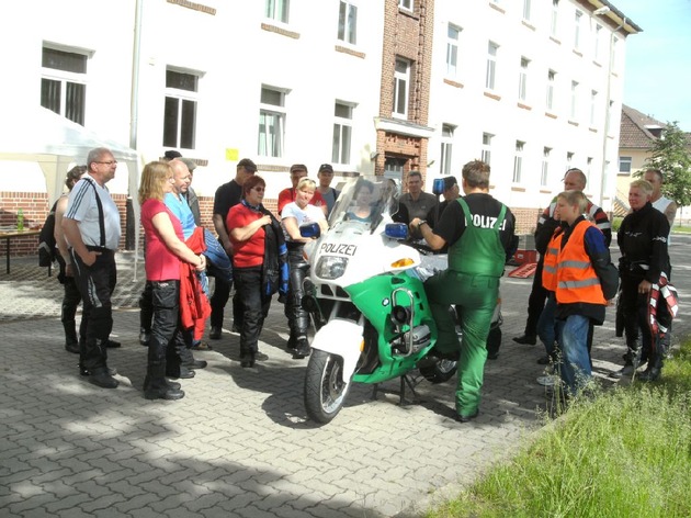 POL-NI: Motorradaktionstag der Polizei Nienburg ein voller Erfolg