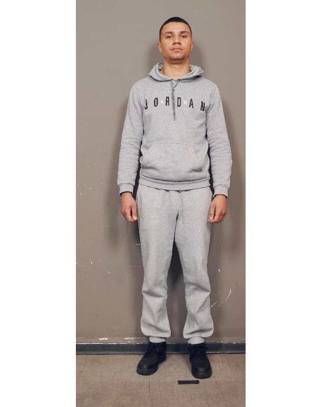 POL-H: Öffentlichkeitsfahndung: Verstoß gegen das Waffengesetz, Sachbeschädigung und Bedrohung - Wer kann Hinweise zum Aufenthaltsort von Luis Che B. (26) geben?