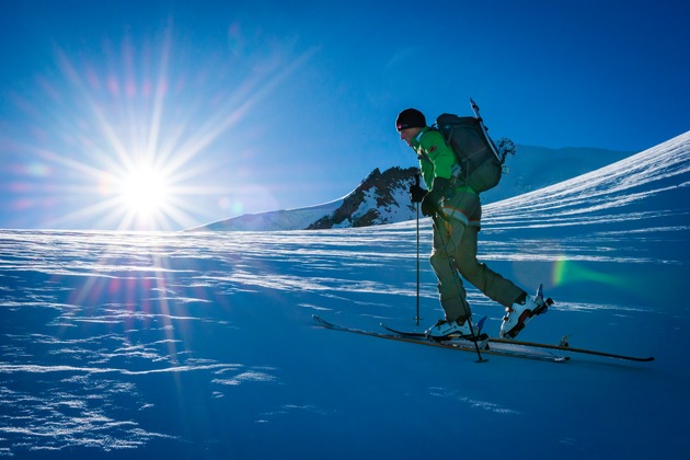 Leichte Beine im Winter - Bewegung und Kompressionsstrümpfe für fitte Venen