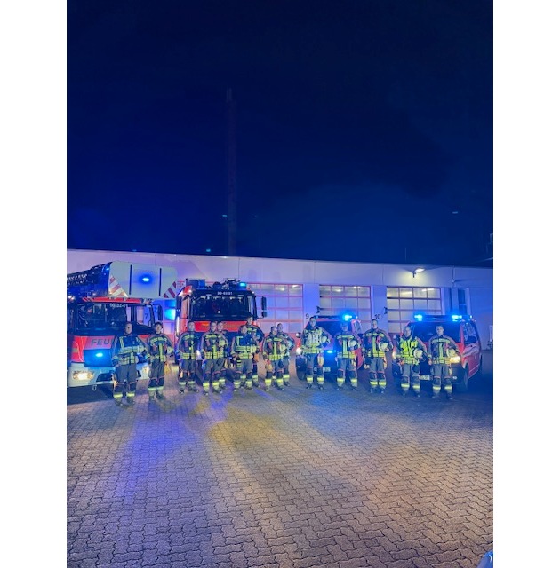 FW Norderstedt: Pressemitteilung - Feuerwehr Norderstedt Erste Lagemeldung zum Start der Silvesterbereitschaft 2025/2026 (Stand: 31.12.2025, 18:00 Uhr)