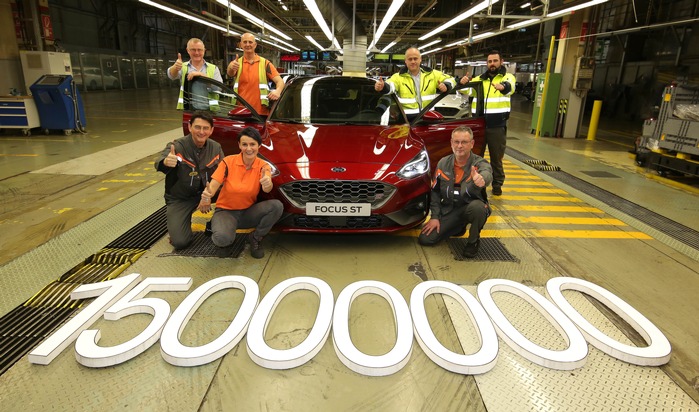 Masse mit Klasse: Im Ford-Werk Saarlouis läuft das 15-millionste Auto vom Band (FOTO)