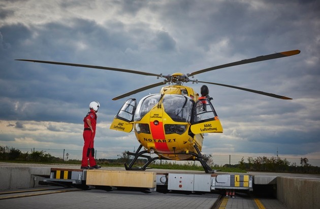 ADAC SE: Alle fünf Minuten ein Hubschrauber-Einsatz / Gemeinnützige ADAC Luftrettung startet 2016 zu 54.444 Notfällen / Flotte modernisiert: mehr Reichweite und verbesserte Leistung