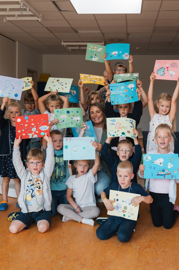 Extremschwimmerin bestärkt Kinder und setzt sich für das Schwimmenlernen ein / SPIEGEL-Bestsellerautorin Nathalie Pohl veröffentlicht Kinderbuch mit einer klaren Botschaft: Trau dich und sei mutig!