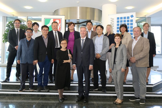 Modernes Liegenschaftsmanagement macht Schule / Südkoreanische Regierungsdelegation besucht BLB NRW