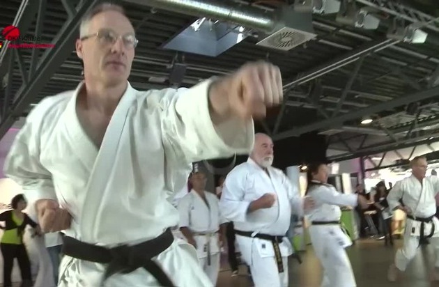 "Karate macht Senioren glücklich" / Der Deutsche Karate Verband (DKV) wurde im Rahmen des Präventionskongresses in Bonn mit einem Best-Practice-Award ausgezeichnet