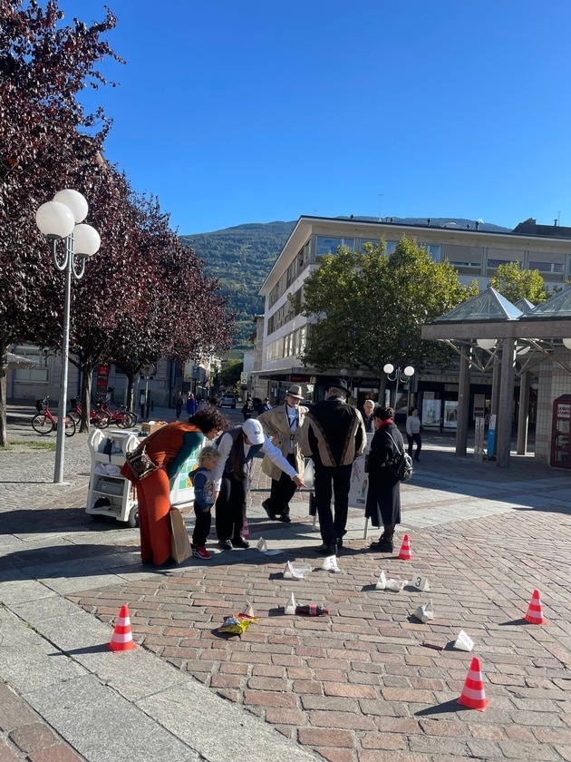 Communiqué: «Un détective à la recherche des auteurs de littering à Sion»