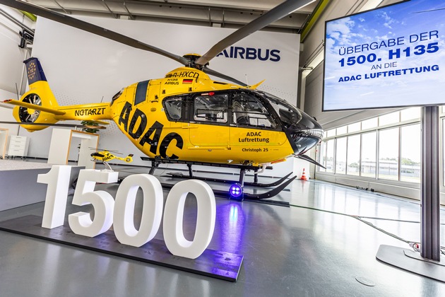 ADAC Luftrettung erhält 1.500. Maschine vom Typ H135