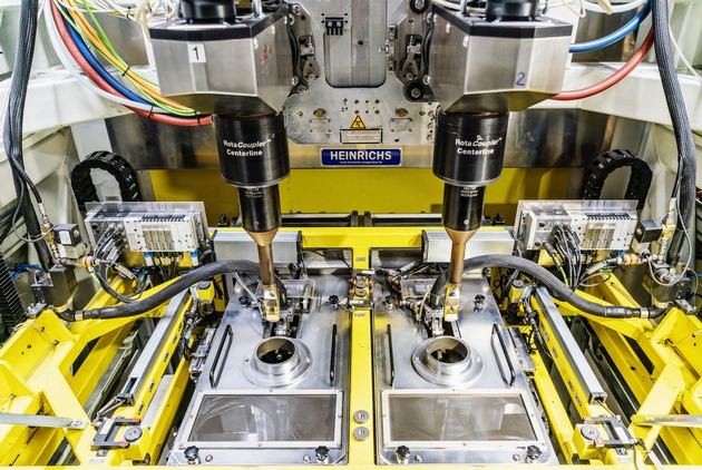 SKODA AUTO führt in der Motorenfertigung Plasmabeschichtung der Zylinderkurbelgehäuse ein