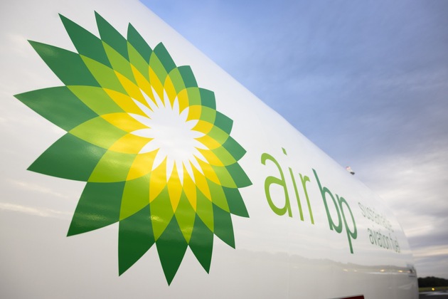 bp Pressemitteilung: Jubiläum bei Air bp - 100 Jahre Luftfahrtbetankung
