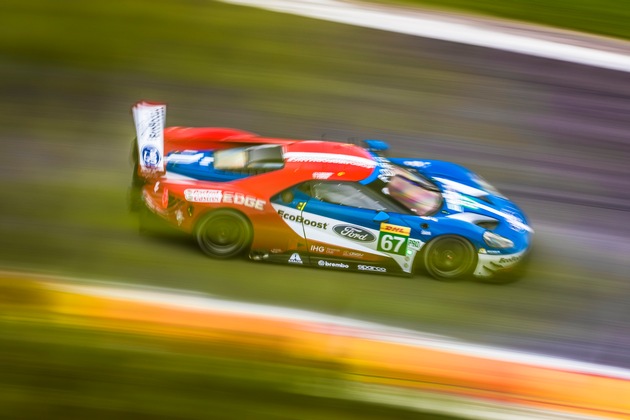 Die Ford GT-Piloten Andy Priaulx und Harry Tincknell kämpfen in Bahrain um den WM-Titel (FOTO)