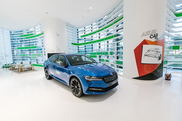SKODA zeigt erstmals zwei Azubi Cars in der Autostadt in Wolfsburg