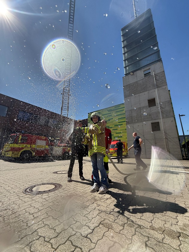 FW Ratingen: Girls&acute;Day bei der Feuerwehr