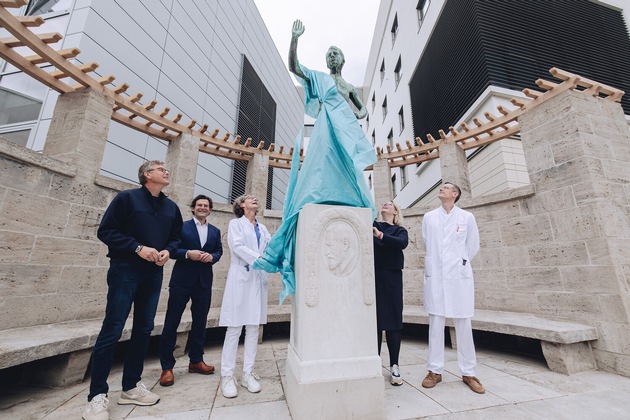 Stuttgarter Burckhardt Denkmal: Ein Pionier der Chirurgie
