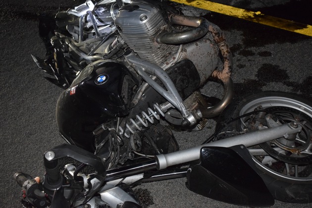 POL-PDKL: Motorradunfall mit Schwerverletztem führt zu weiteren Unfällen