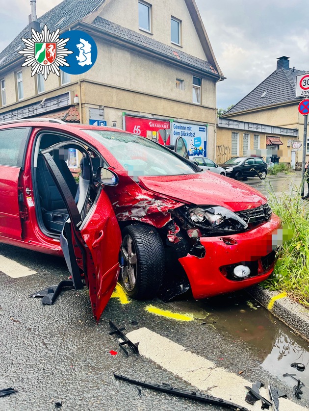 POL-DU: Wedau: Schwerer Verkehrsunfall - Mehrere Verletzte