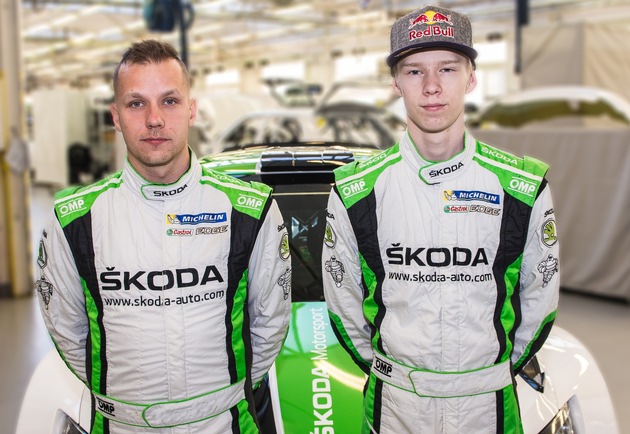 Rallye Mexiko: SKODA Werksfahrer Pontus Tidemand kämpft um Tabellenführung in der WRC 2 (FOTO)