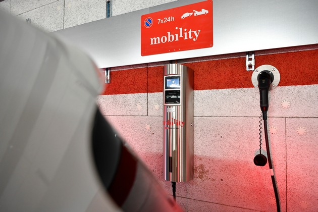 Mobility stellt 150 Elektroautos auf neue SBB E-Parkplätze