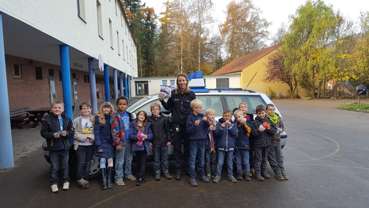 POL-HI: Teilnahme am bundesweiten Vorlesetag
Kooperation der Polizei Hildesheim und der Gewerkschaft der Polizei