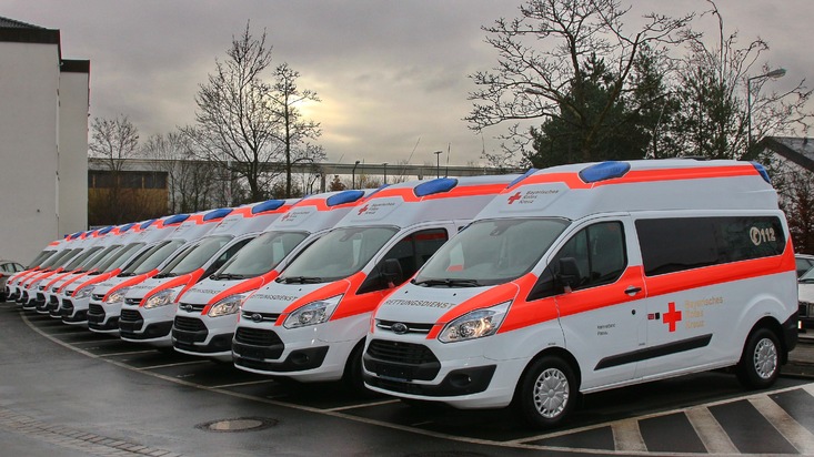 Ford-Werke GmbH: 500. Ford Transit "Bayern Krankentransportwagen" übergeben (FOTO)