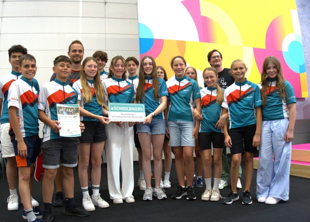 PM | „Deutschlands fahrradfreundlichste Schule“ auf der EUROBIKE ausgezeichnet
