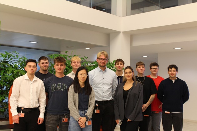 Ausbildungsstart bei ifm; Pressemitteilung der ifm electronic gmbh