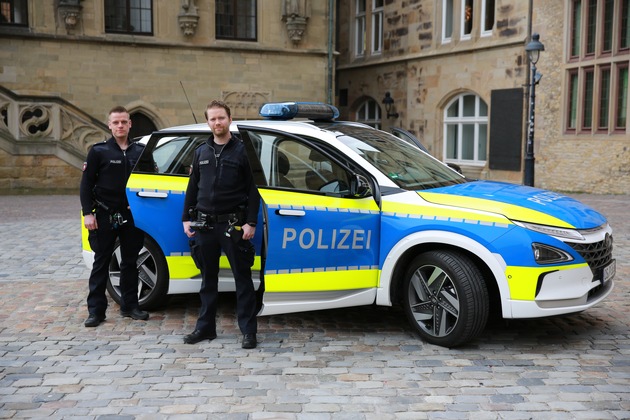 POL-OS: Neue Antriebsart im Test: Osnabrücker Polizei mit Wasserstoff auf Streife
