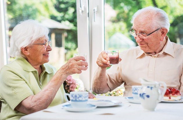 Forum Trinkwasser e.V.: Wassermangel im Alter / Dehydration ist signifikantes Gesundheitsrisiko für Senioren