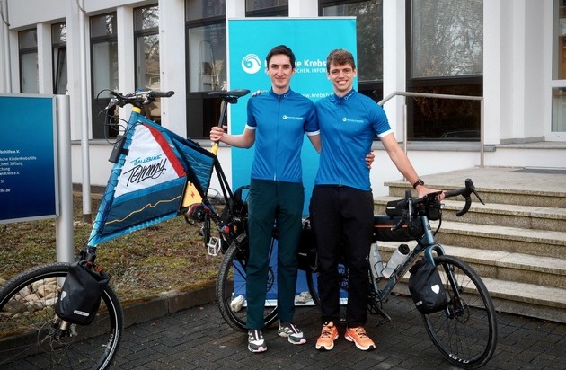 Mit dem Tallbike von München nach Peking / 13.000 Kilometer zugunsten der Deutschen Krebshilfe