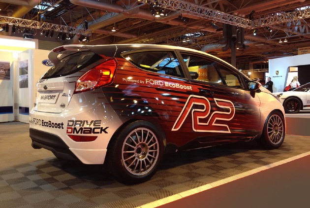 Rallye-Premiere für 1,0-Liter-EcoBoost-Triebwerk: Neuer Ford Fiesta R2 präsentiert sich der Weltöffentlichkeit (FOTO)