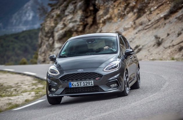 Ford-Werke GmbH: Ford räumt ab: Sieben "sport auto Awards" für die Performance-Modelle der Marke